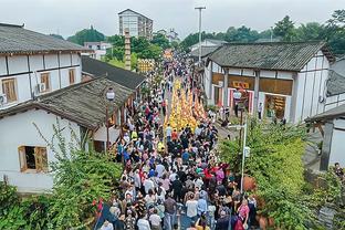 闵鹿蕾：在强队面前 决不认投 要放开打